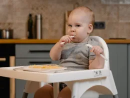 Co na obiadek dla niemowlaka i rocznego dziecka – poznaj słoiczki dla niemowląt